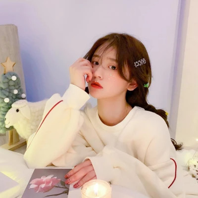 甜美风格的女生头像图片