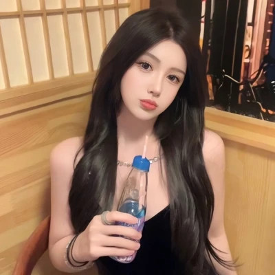 2025年真人女生头像图片