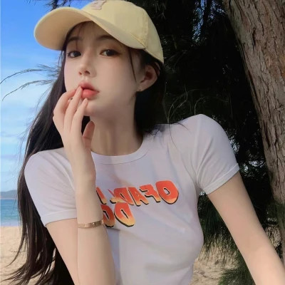 2025年真人女生头像图片