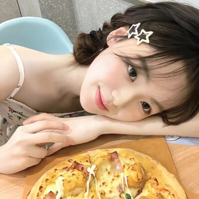2025年真人女生头像图片