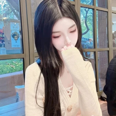 2025年真人女生头像图片