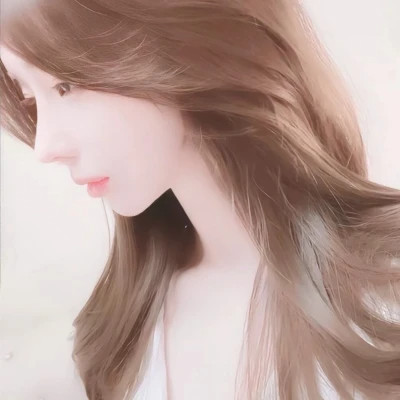 2025年真人女生头像图片