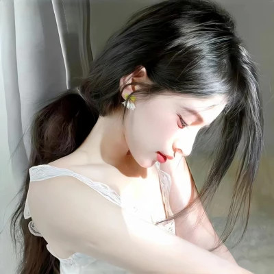 2025年真人女生头像图片
