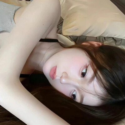 2025年真人女生头像图片
