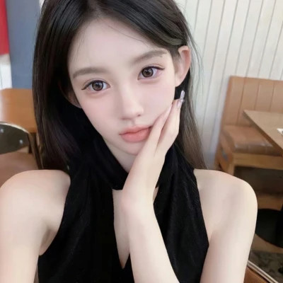 2025年真人女生头像图片