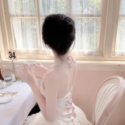 2025年真人女生头像图片