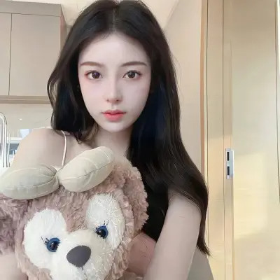 2025年真人女生头像图片
