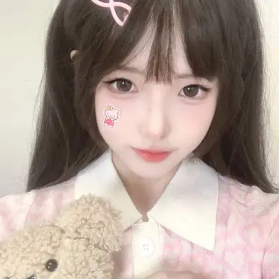2025年真人女生头像图片
