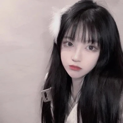迷人年轻女生头像图片