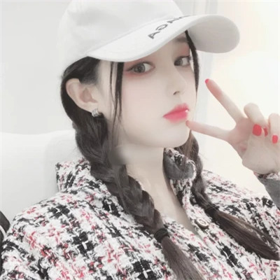 迷人年轻女生头像图片