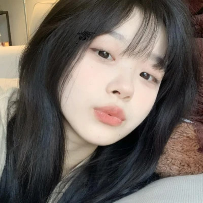 优雅简约女生头像
