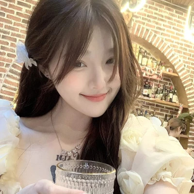 优雅简约女生头像