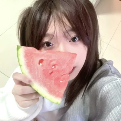 优雅简约女生头像