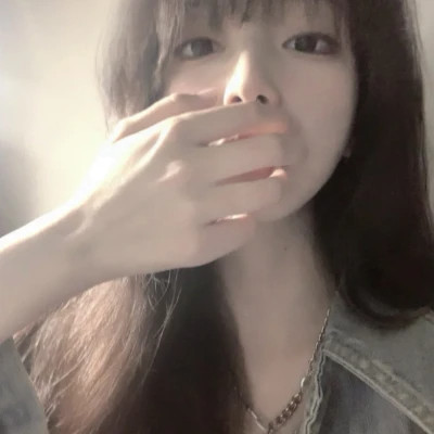 优雅简约女生头像