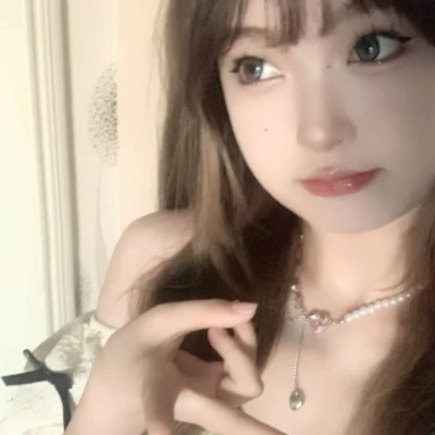 优雅简约女生头像