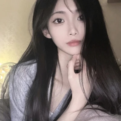 优雅简约女生头像
