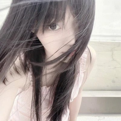 优雅简约女生头像