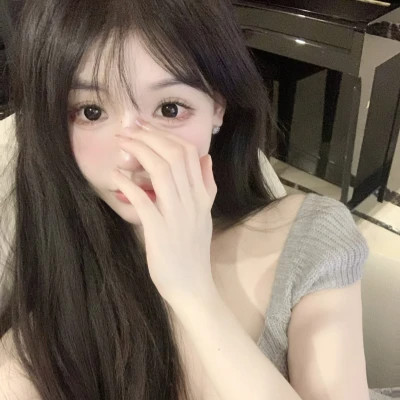 优雅简约女生头像