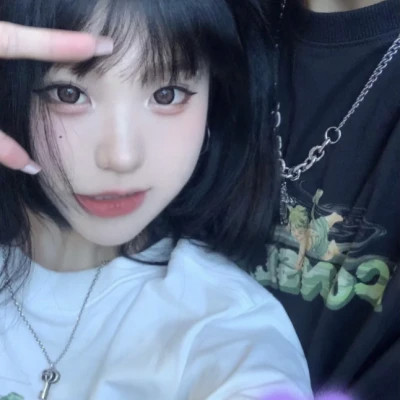 优雅简约女生头像