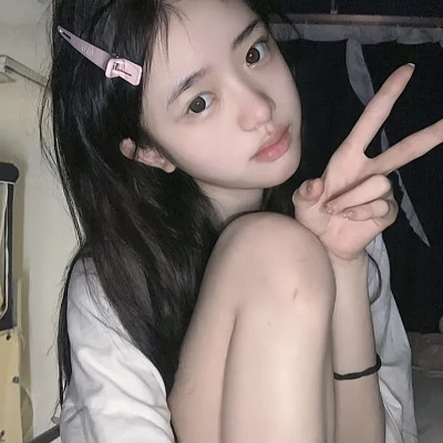 优雅简约女生头像