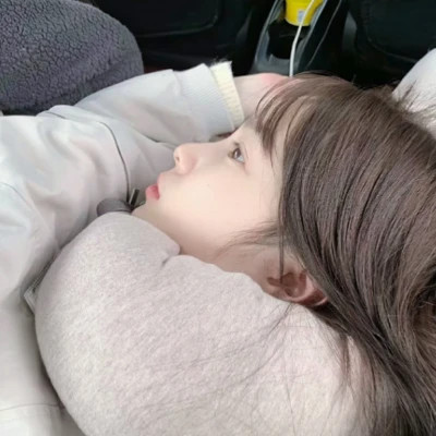 优雅简约女生头像