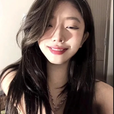 优雅简约女生头像