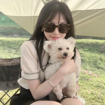 优雅简约女生头像