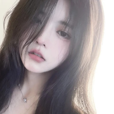 优雅简约女生头像