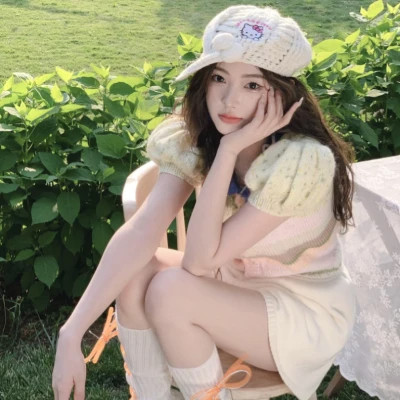 优雅简约女生头像