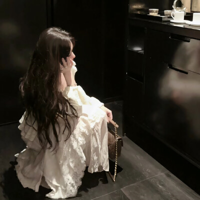 高清不露脸女生头像图片