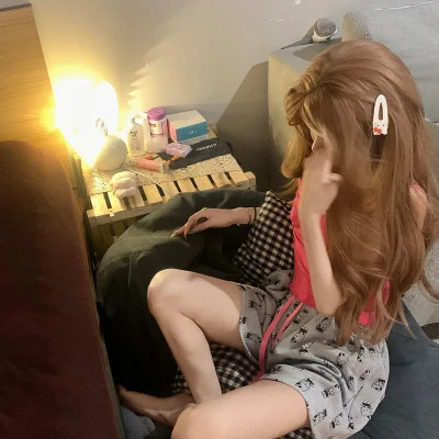 高清不露脸女生头像图片