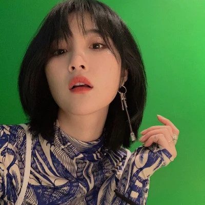 女生头像真人好看图片