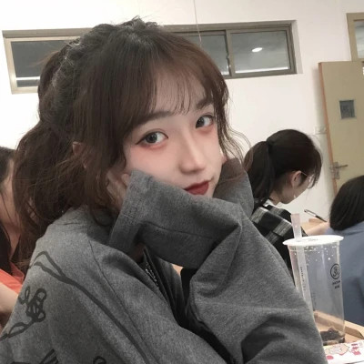 女生头像真人好看图片