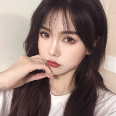 最新好看的女生头像