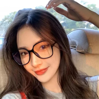最新好看的女生头像