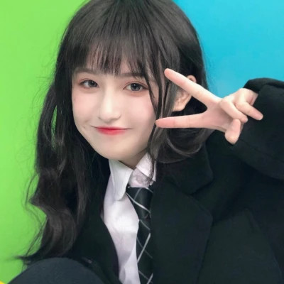 真人版头像女生