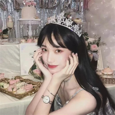 2025年最新女生头像真人