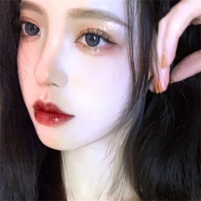 2025年最新女生头像真人