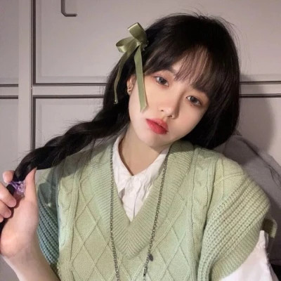 2025年最新女生头像真人