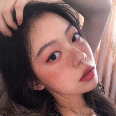 2025年最新女生头像真人