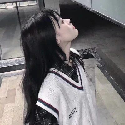 2025年最新女生头像真人
