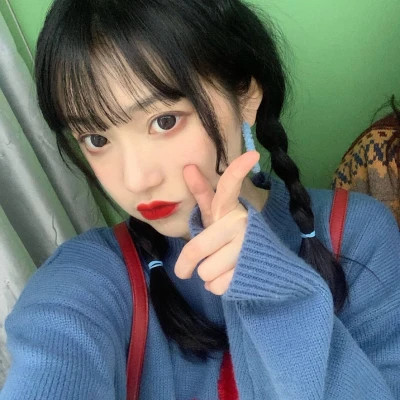 2025年最新女生头像真人