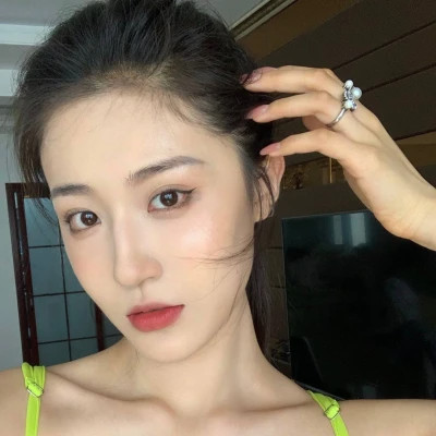 女生高清头像
