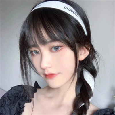 qq头像女生真人