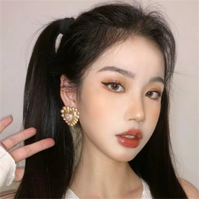 qq头像女生真人