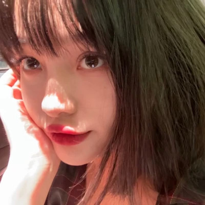 qq头像女生真人