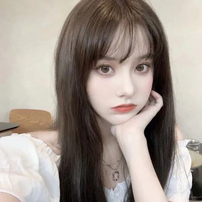 qq头像女生真人