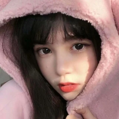 女头真人