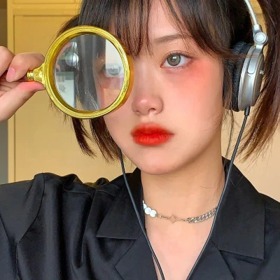 女头真人