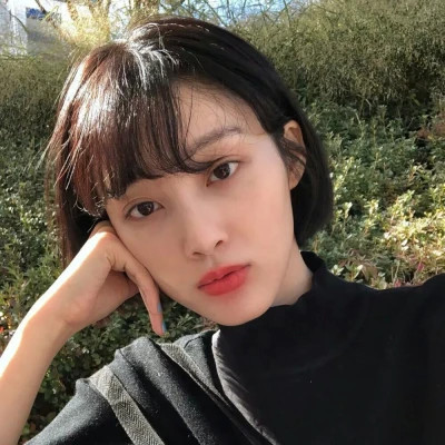 女头真人